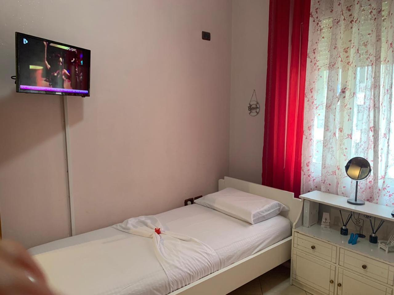 Lungomare Apartment Sea Home Vlora Kültér fotó